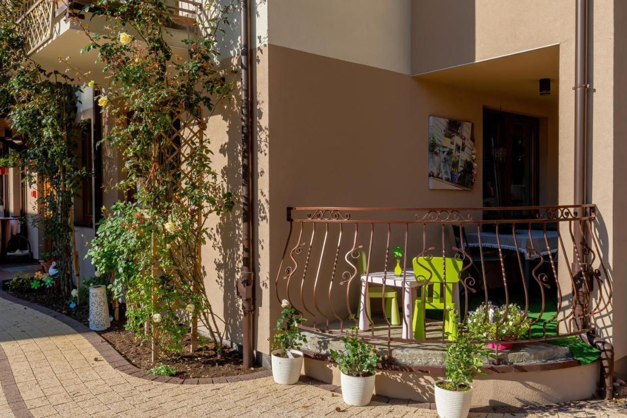 פוביירובו Veranda Domy I Apartament מראה חיצוני תמונה